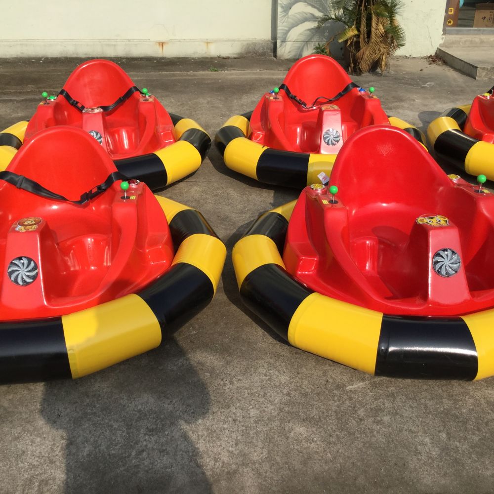 Voiture tamponneuse OVNI QQUF-10002